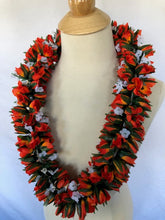 Load image into Gallery viewer, Double Rose Bud Lei
